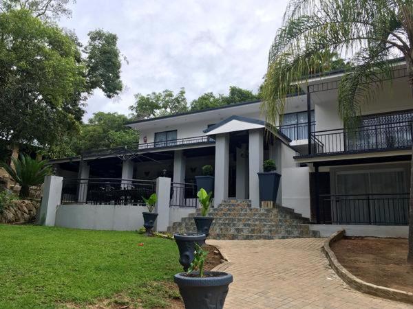 נלספרויט Calla Lily Guesthouse מראה חיצוני תמונה