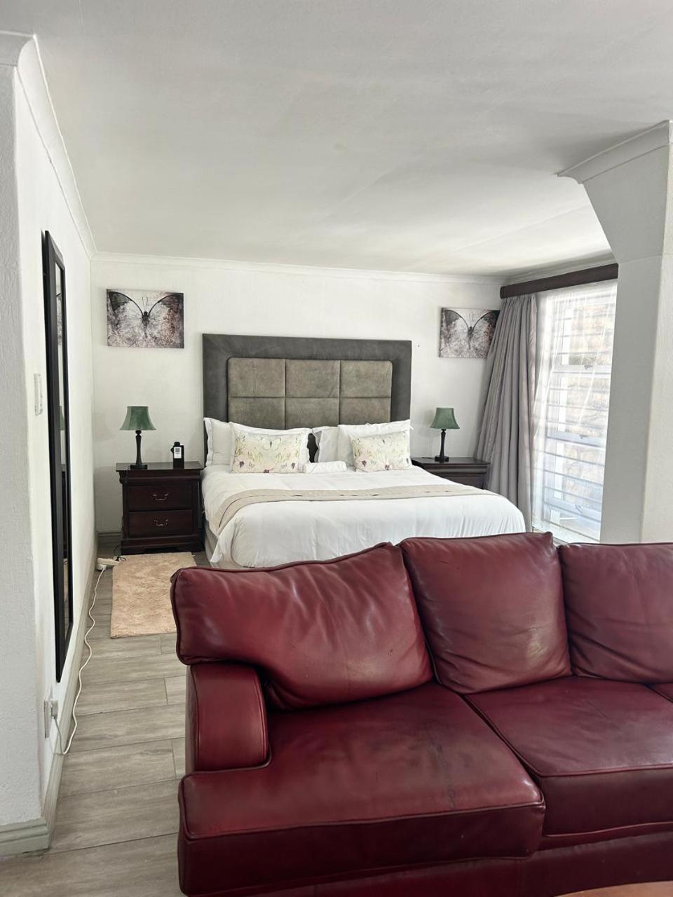 נלספרויט Calla Lily Guesthouse מראה חיצוני תמונה