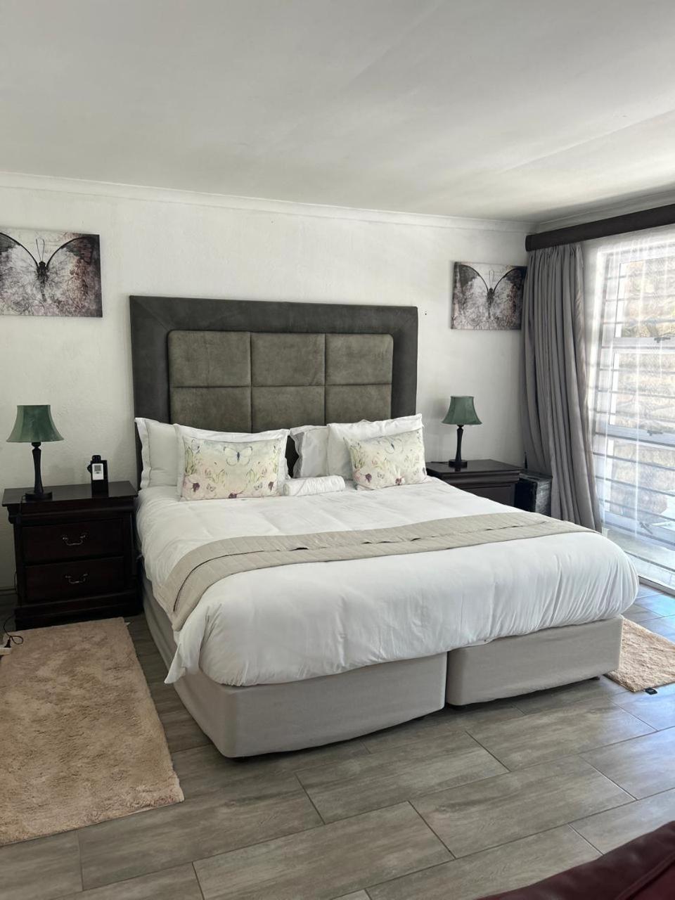 נלספרויט Calla Lily Guesthouse מראה חיצוני תמונה