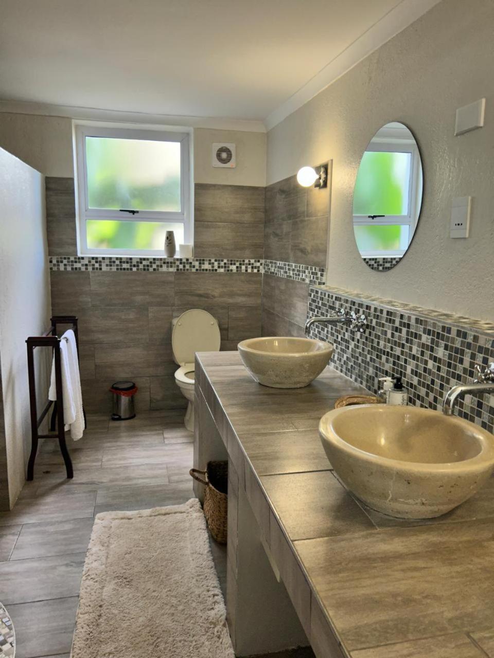נלספרויט Calla Lily Guesthouse מראה חיצוני תמונה