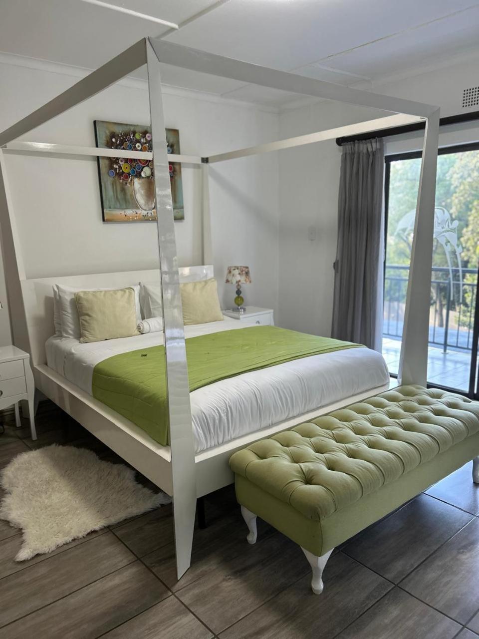 נלספרויט Calla Lily Guesthouse מראה חיצוני תמונה