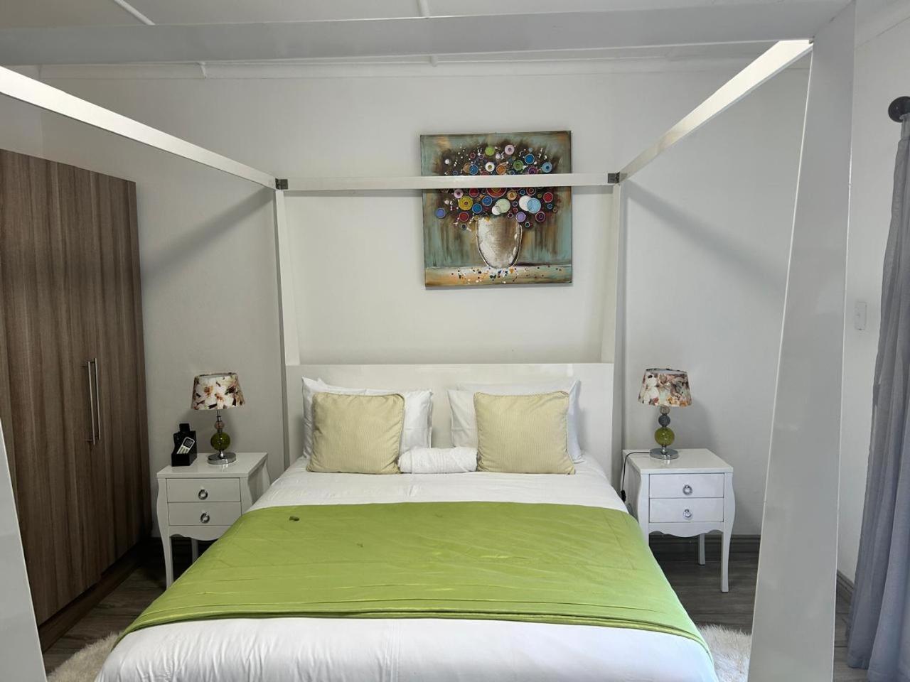 נלספרויט Calla Lily Guesthouse מראה חיצוני תמונה