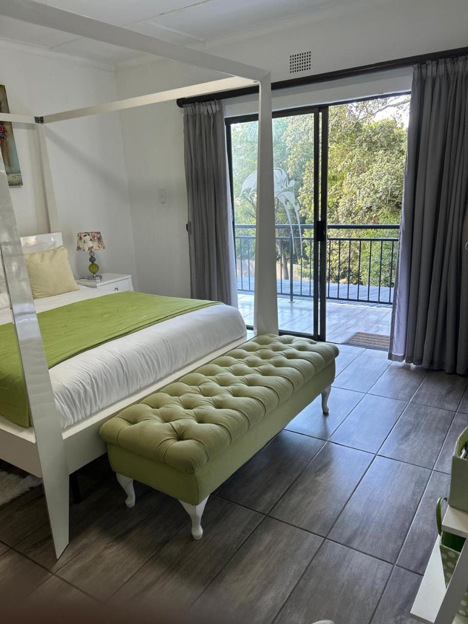 נלספרויט Calla Lily Guesthouse מראה חיצוני תמונה