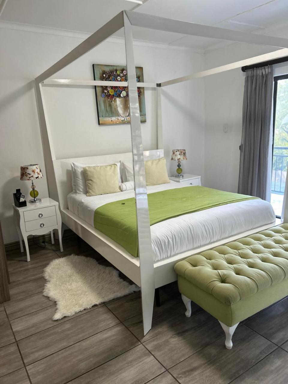 נלספרויט Calla Lily Guesthouse מראה חיצוני תמונה