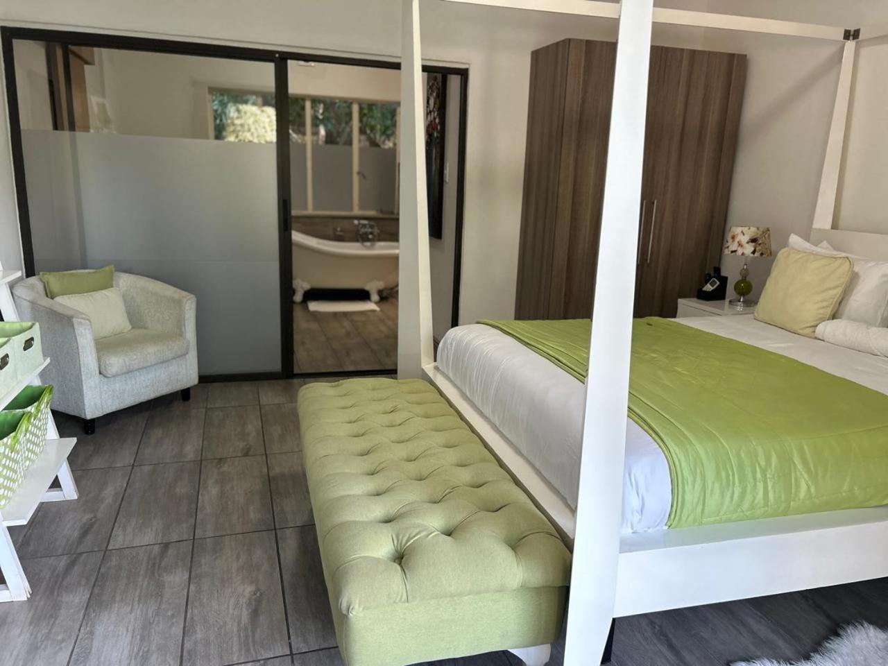 נלספרויט Calla Lily Guesthouse מראה חיצוני תמונה